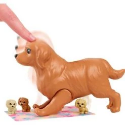 ​Barbie and Newborn Pups Playset