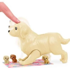 ​Barbie and Newborn Pups Playset - Brunette