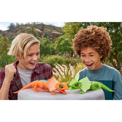 Robo Alive Robotic Orange Lizard Toy by ZURU - Image 3